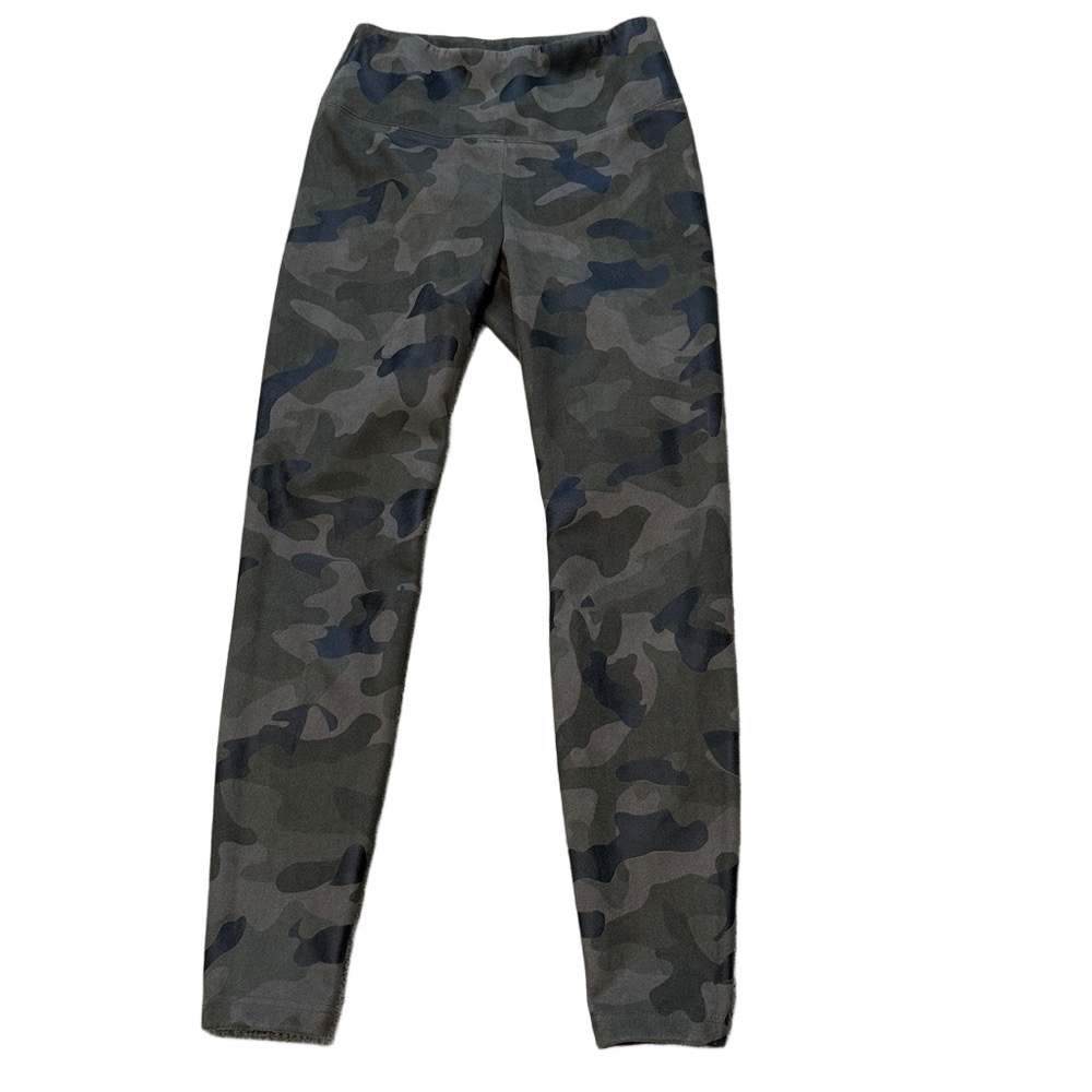 White House Black Market Runway Camo Leggings Sz 4